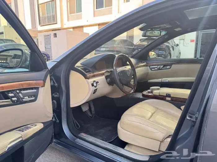 للبيع مرسيدسS350 موديل 2006 م سعودي عداد 194 الف كلم 13