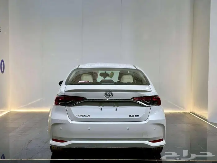 تويوتا كورولا 2.0 فتحت سقف 2025 3