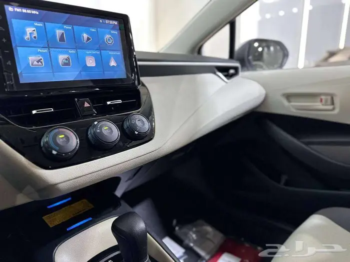 تويوتا كورولا 2.0 فتحت سقف 2025 10