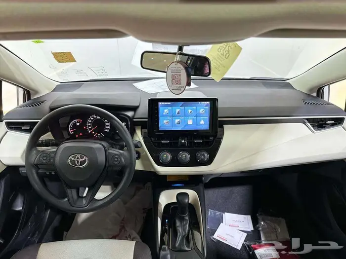 تويوتا كورولا 2.0 فتحت سقف 2025 5