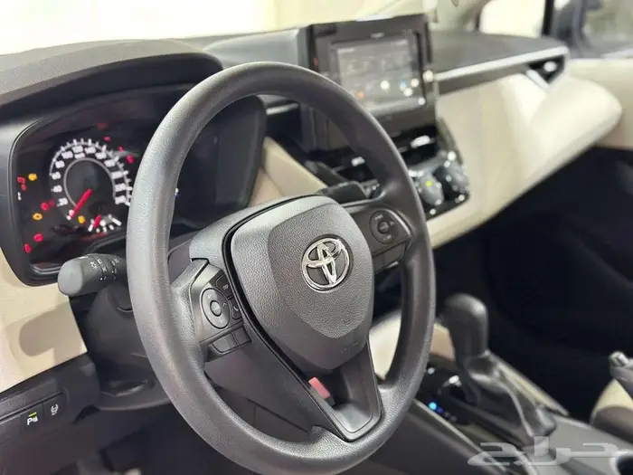 تويوتا كورولا 2.0 مطور 2025 6