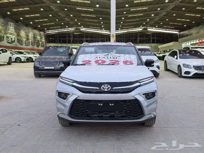 تويوتا اوربان كروزر GLX موديل 2026 1