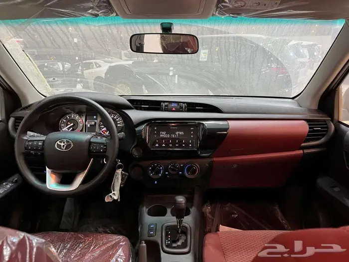 هايلوكس غمارتين بنزين اوتوماتيك بريمي 2025 بدون دبل 7