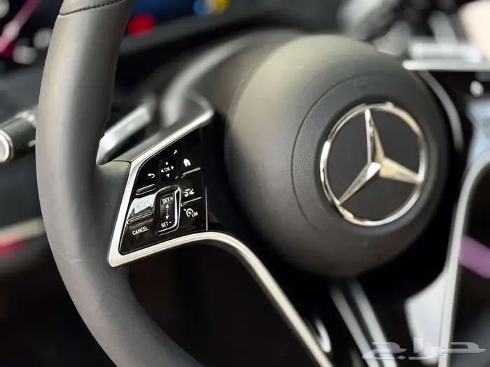 مرسيدس E200 جديدة موديل 2025 11