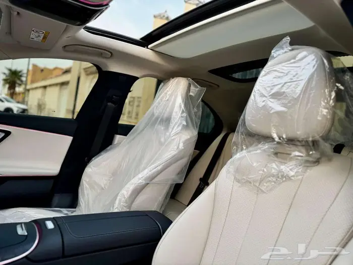 مرسيدس E200 جديدة موديل 2025 14