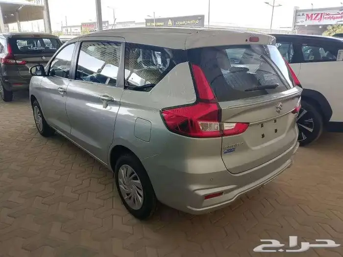 سوزوكى ارتيجا ستاندر 2025 2