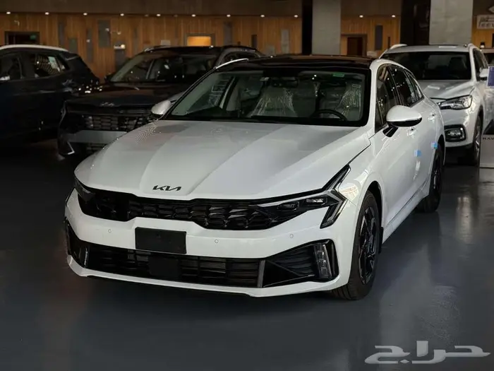 كيا K5 الان بسعر حصري وعرض لايكرر لدى سيفنز 1