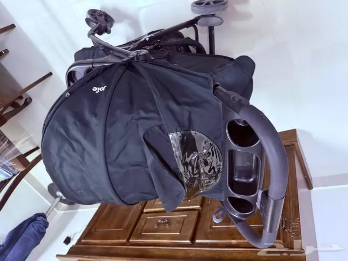 عربايه أطفال مع كرسي سياره ماركه جوي بسعر مغري 180 ريال 1