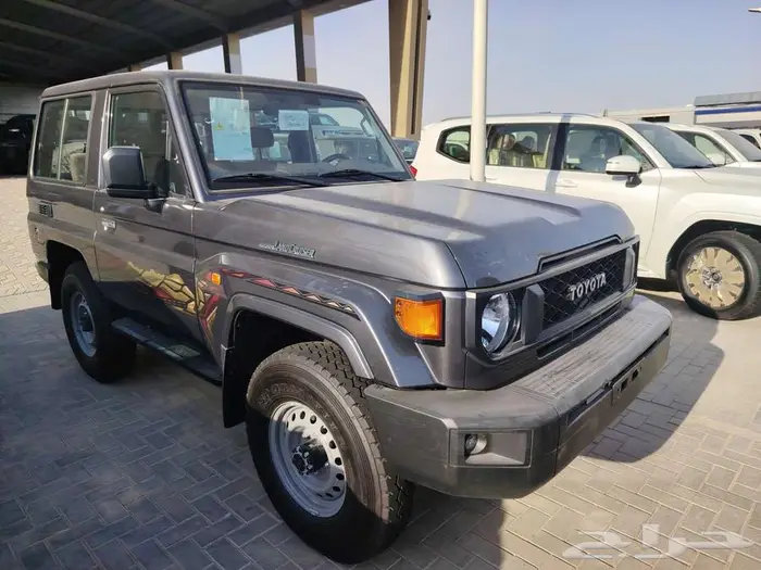 جيب تويوتا ربع سلق 2025 القير عادي بنزين 4