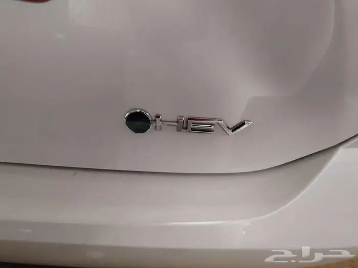 كامري LE هايبرد فتحة بانوراما موديل 2025 حبه فقط 29