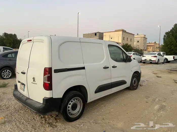 2023 بيجو بارتنر ديزل 3