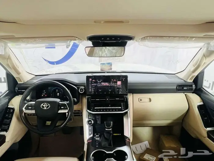 لاندكروزر GXR4 بنزين 2025 7