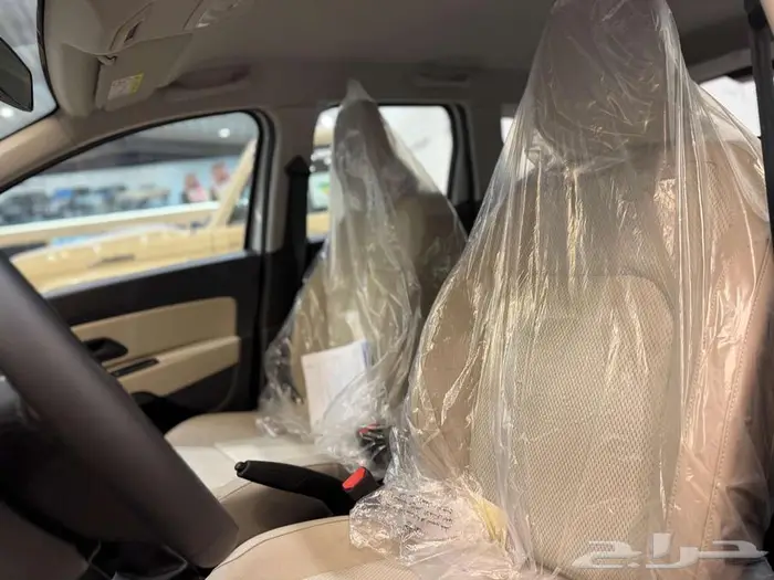 بقسط يبدأ من 952 ريال احصل على رينو داستر ستاندر 2025 9