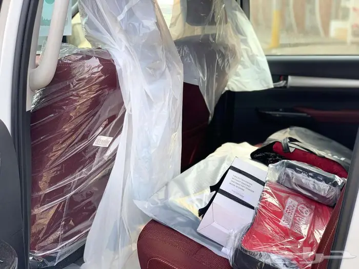 تويوتا هايلكس دبل بنزين جير عايدي 2025 اقل سعر 5