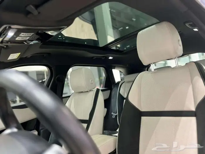 LAND ROVER VELAR R 7