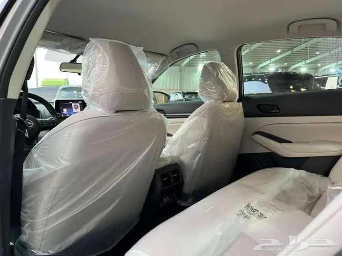 نيسان التيما ستاندر موديل 2025. 12