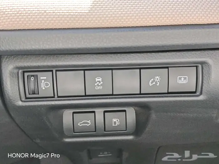 تويوتا كامري LEهايبرد موديل 2025 2