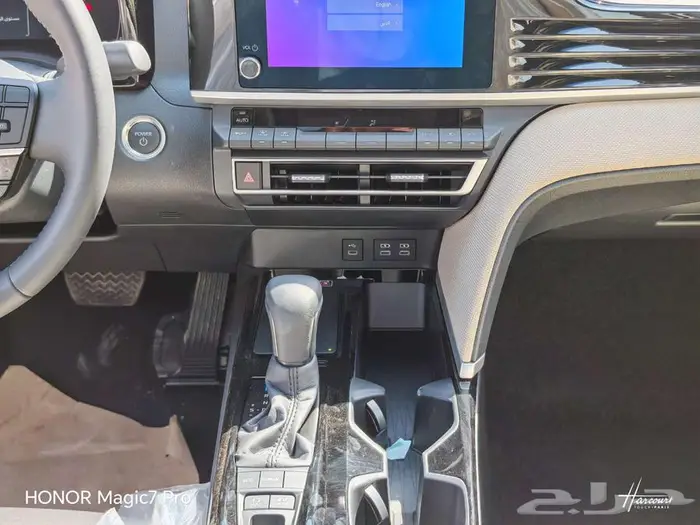 تويوتا كامري LEهايبرد موديل 2025 16