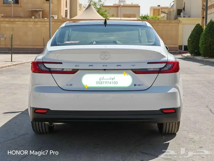 تويوتا كامري LEهايبرد موديل 2025 27