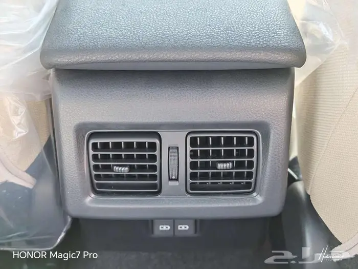 تويوتا كامري LEهايبرد موديل 2025 35