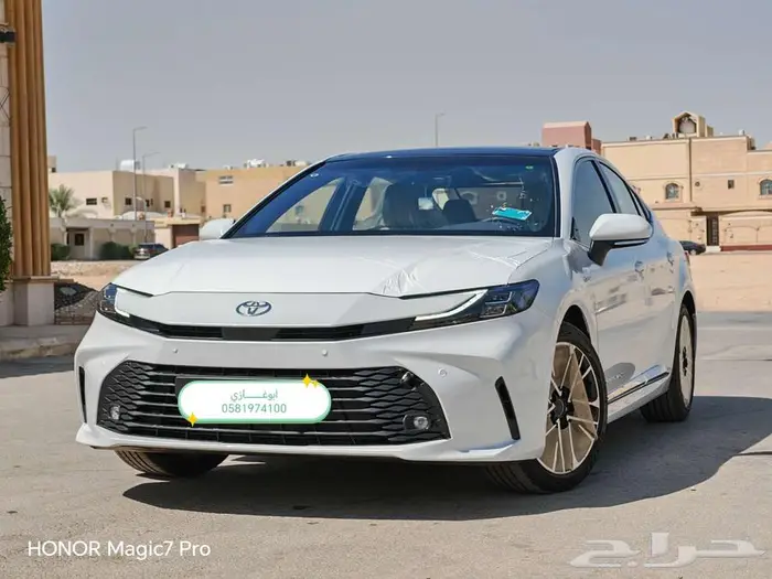 تويوتا كامري LEهايبرد موديل 2025 0