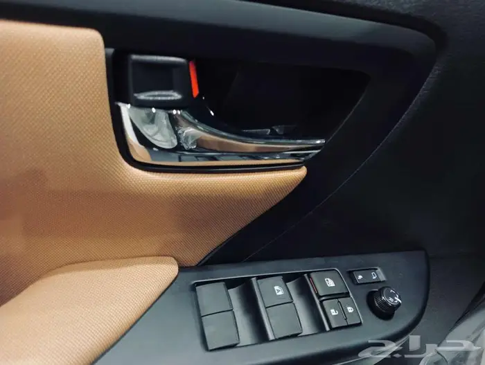 تويوتا فورتشنر 2025 8