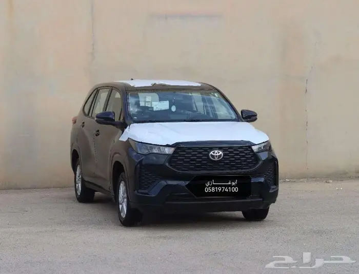 تويوتا انوفا بنزين GLموديل 2024 28