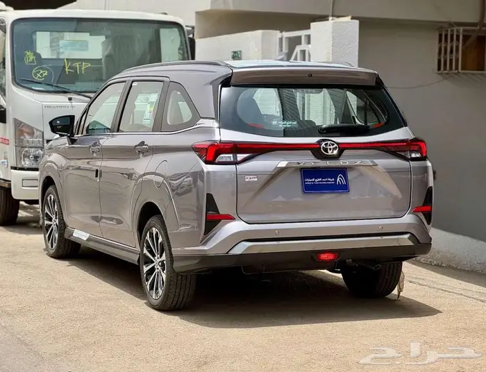 تويوتا فيلوز GLX 2025 ( بالنقد - التقسيط ) . 8