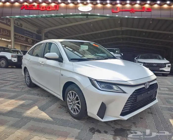 تويوتا يارس 2026 ستاندر y عبداللطيف جميل 0