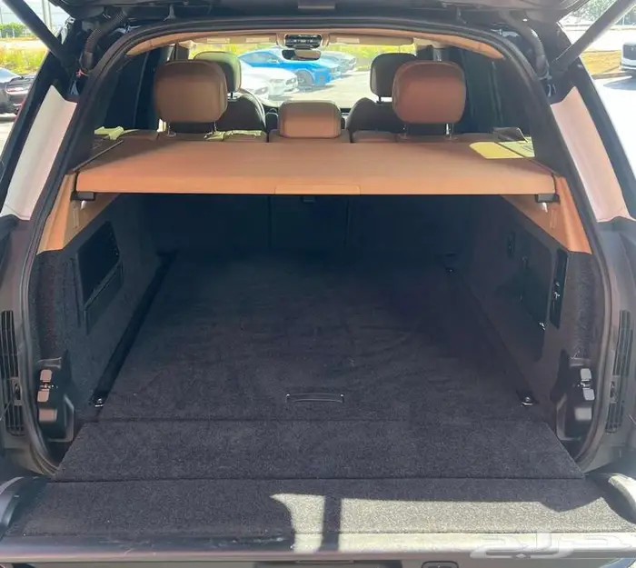 2023 Land Rover Range Rover SE 13