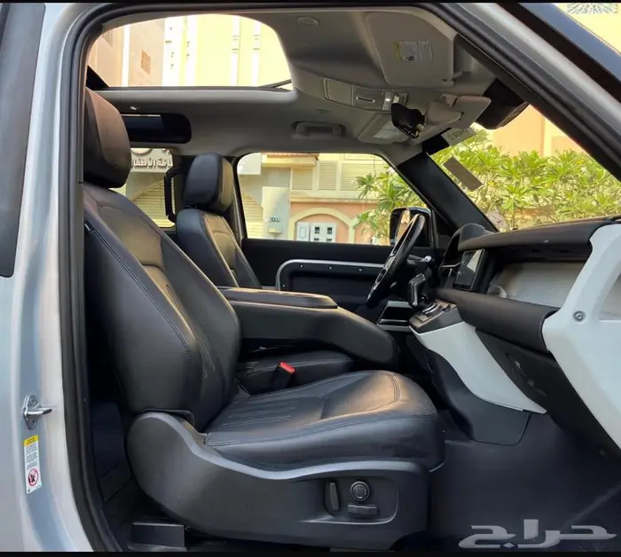 ديفيندر 90 2021 HSE فيرست اديشن سقف هارد توب سعر منافس 235 10