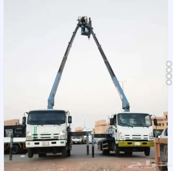 Boom Truck lifting for rent 1