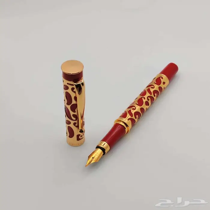 قلم بير كاردان حبر فاخر   تصميم ذهبي بنقوش حمراء 6