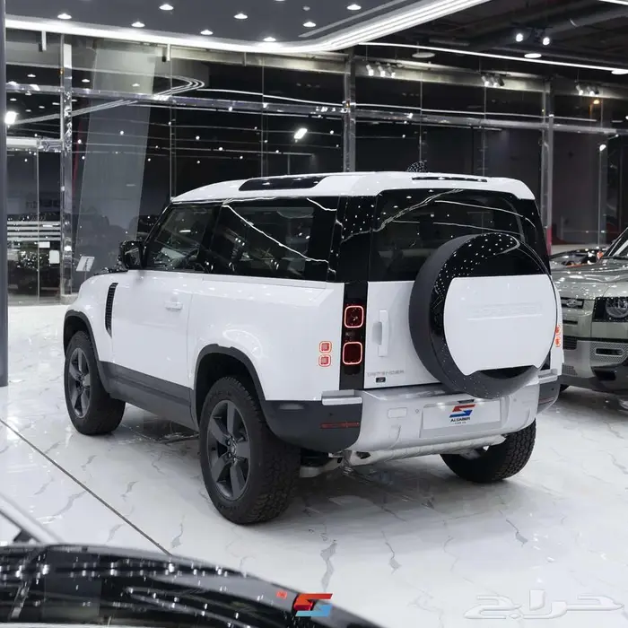 لاند روفر ديفندر SE 90 2024 4