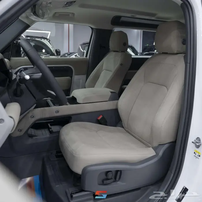 لاند روفر ديفندر SE 90 2024 10