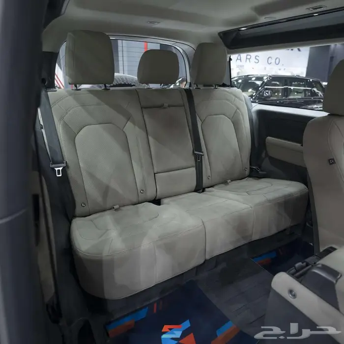 لاند روفر ديفندر SE 90 2024 11