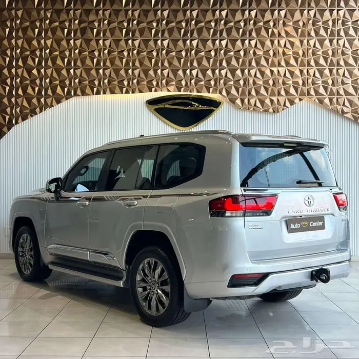 TOYOTA LAND CRUISER GXR TWIN TURBO 2023 SILVER 5