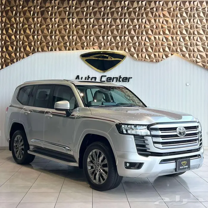 TOYOTA LAND CRUISER GXR TWIN TURBO 2023 SILVER 1