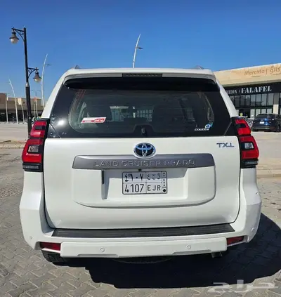 للتنازل تويوتا برادو لاندكروزر TXL3 - أبيض لؤلؤي 2022 index