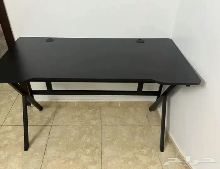 طاولة ما انفتحت نفس اللي بالصورة  لون ابيض 1