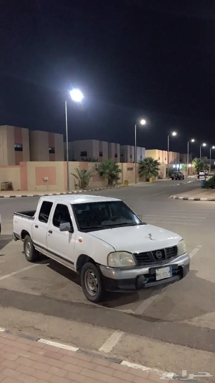 ددسن موديل 2013الددسن مصدومه مع الباب مثل مهو واضح ب اصور ا 1