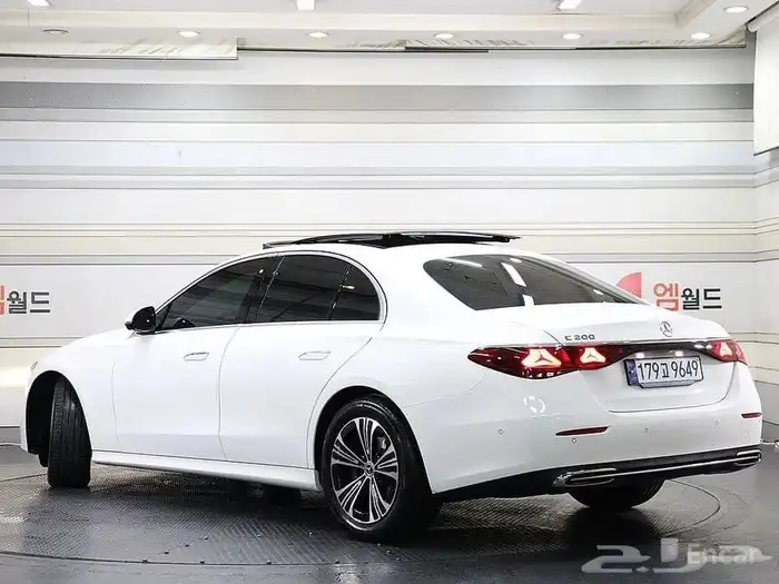 مرسيدس E200 موديل 2024 2