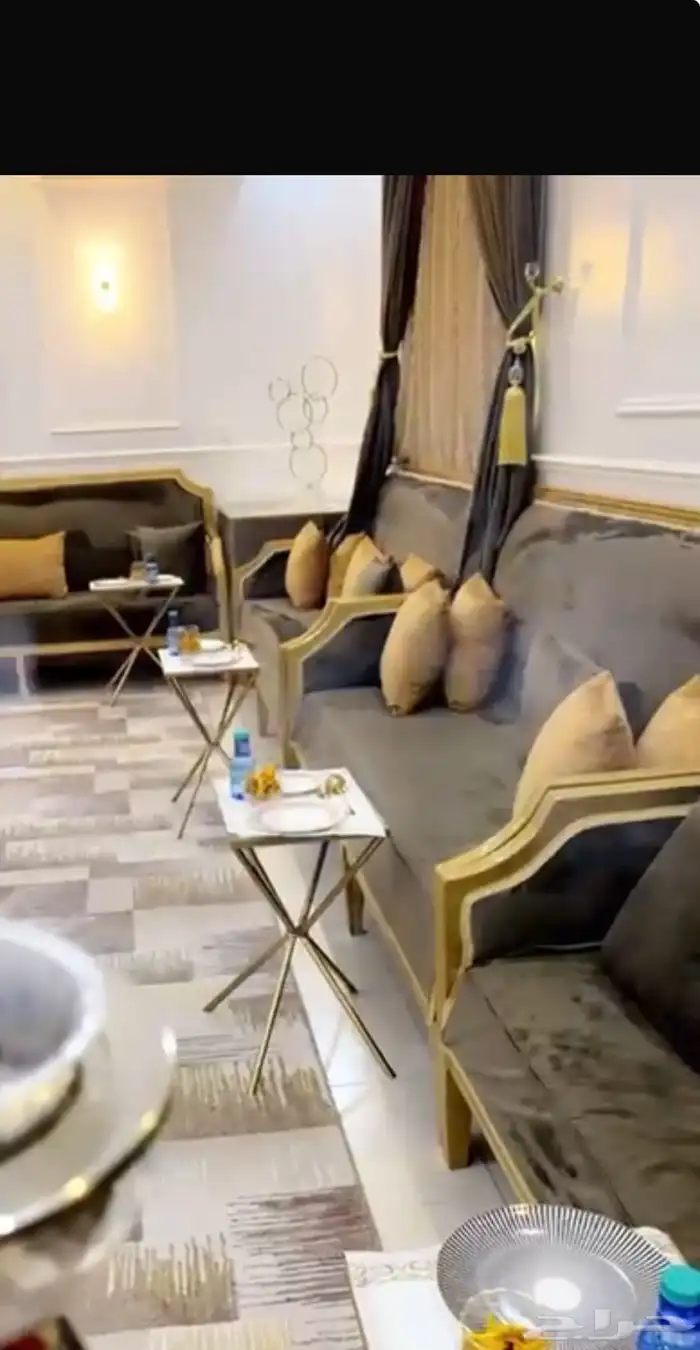 بيع كنبات وطاولات 1