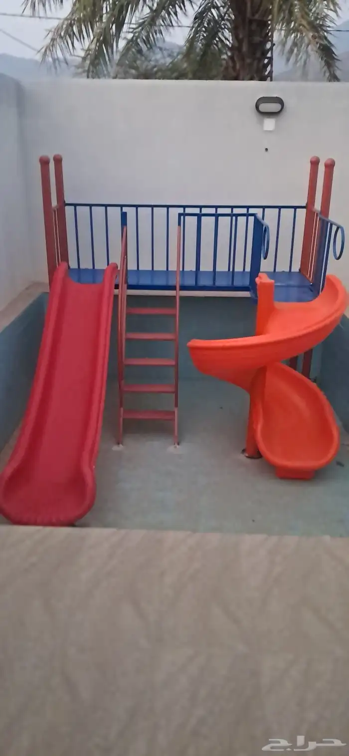 برج الزحاليق المائيه 0