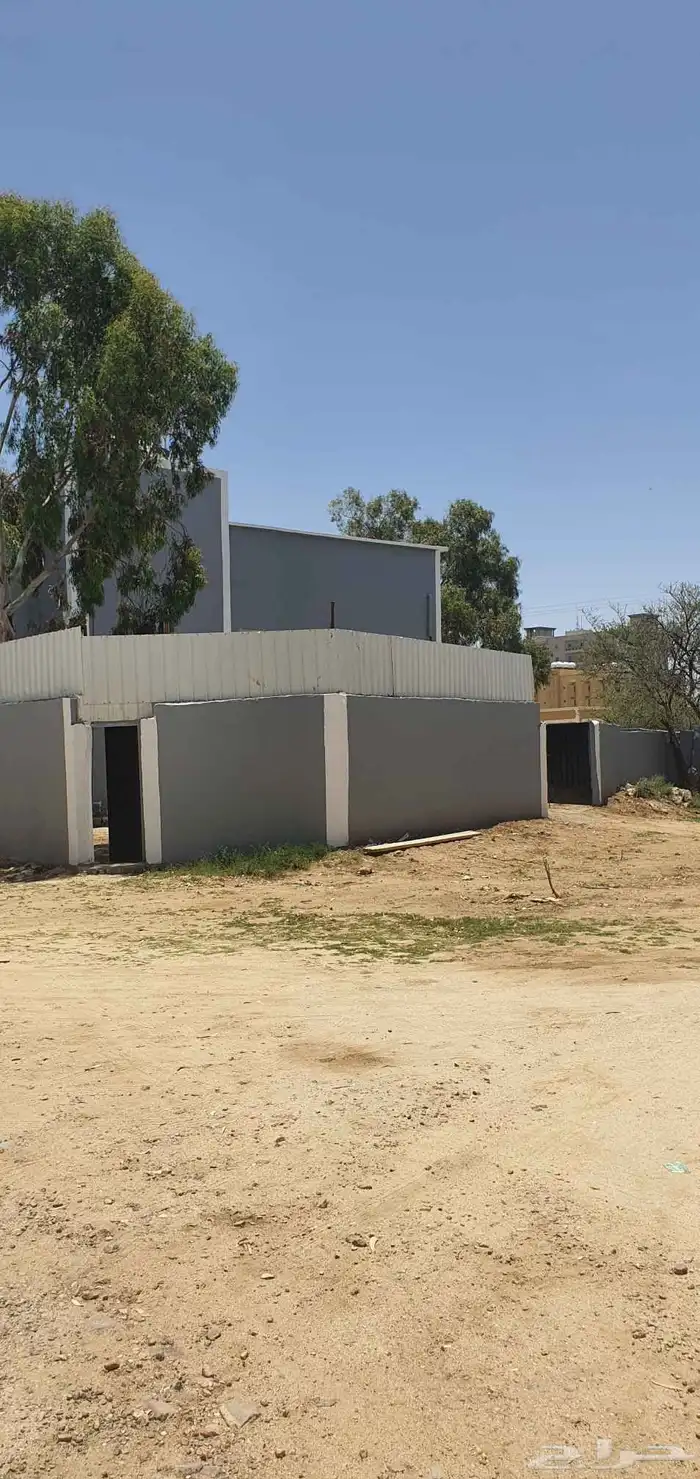 دورين بلاطه للايجار الواديين ابها 0