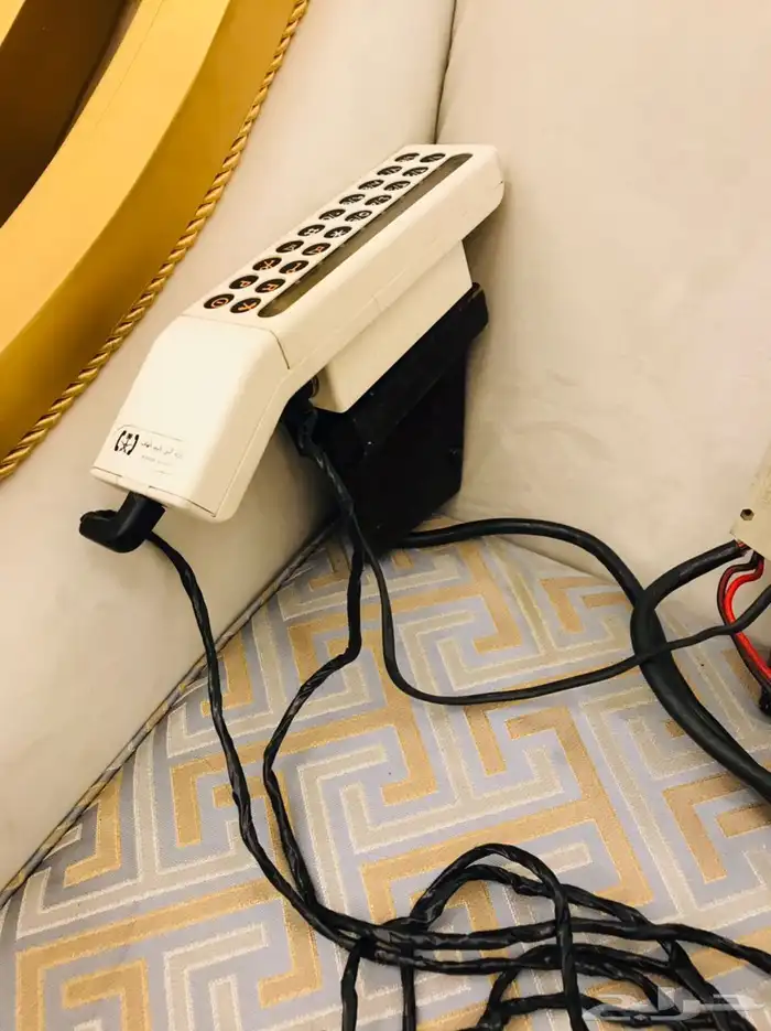 تلفون سياره ابيض وزارة البرق والهاتف مع ملحقاته 8