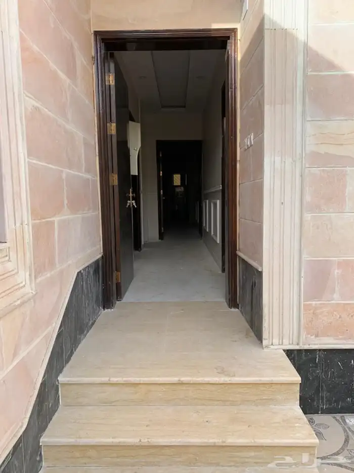 دور للبيع حي السلام 8