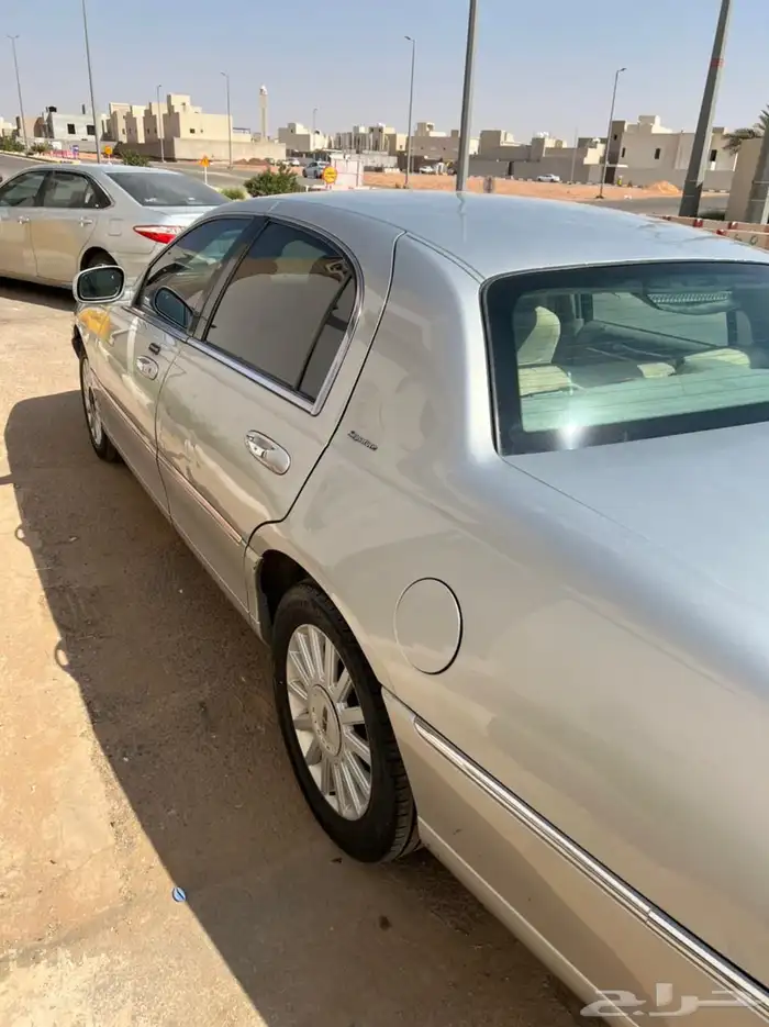 لنكون تاون كار 2005 نظيف 25