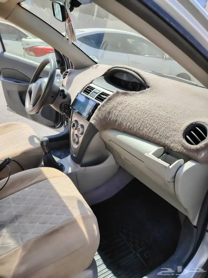 يارس 2013 قير عادي السيارة مشروطه 21