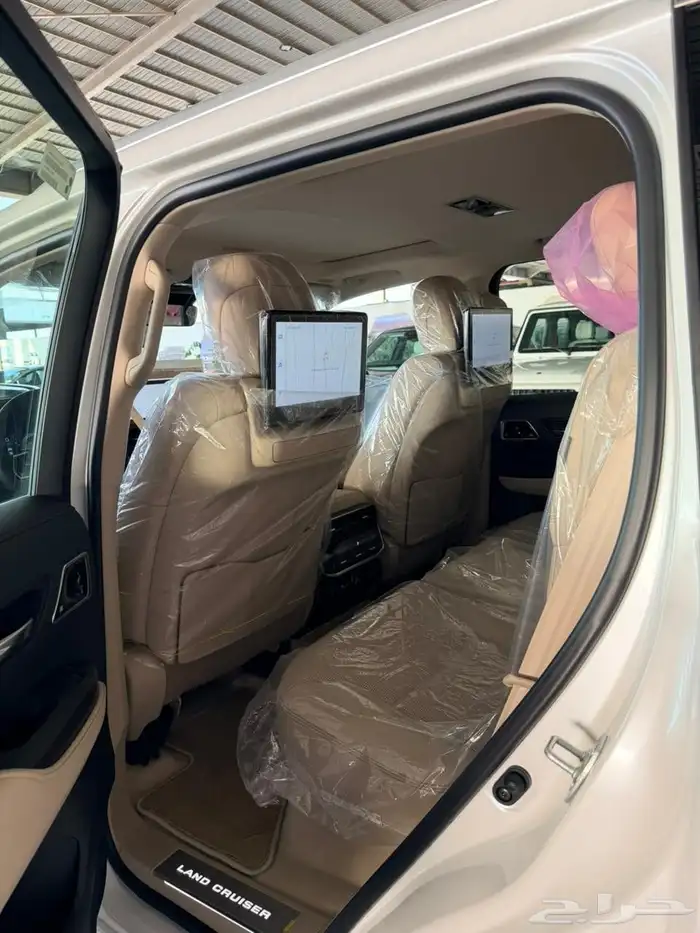 لاند كروزر 2025 5